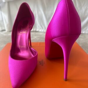Christian Louboutin Satin fuchsia